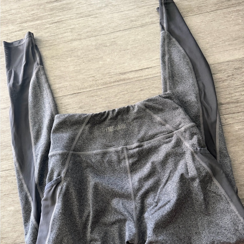 Gymshark Women's Gray mesh Leggings - Picture 6 of 7
